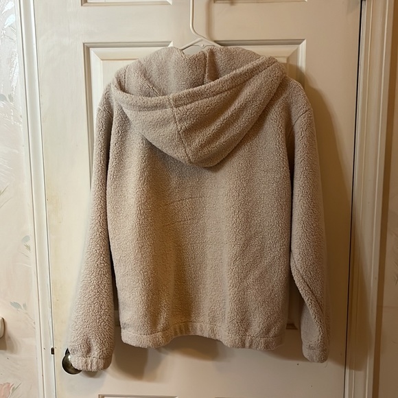 Forever 21 sherpa zip up. - Picture 2 of 7